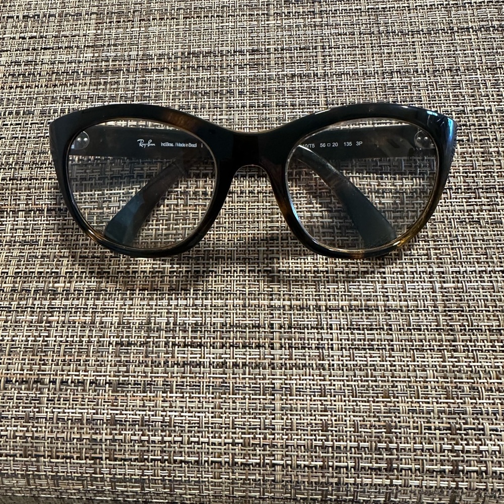 Women’s Raybans eyeglasses